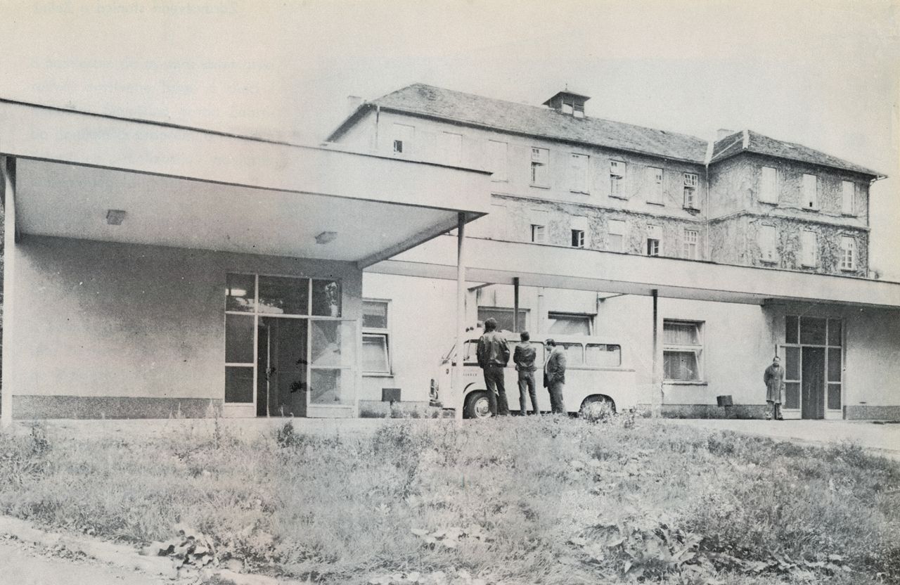 Bolnica sv. Duh  oko 1970. godine, kirurška ambulanta bolnice Dr. Josip Kajfeš, ulica Sv. Du,